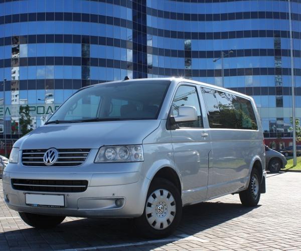 Volkswagen Caravella T5 (сіра)